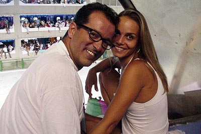 Andr Pedroso e Camila Oliveira