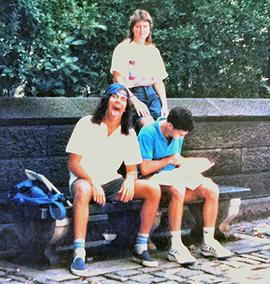 Álbum Irreverente de Família: Alvinho com seus pais no Central Park, em Nova York