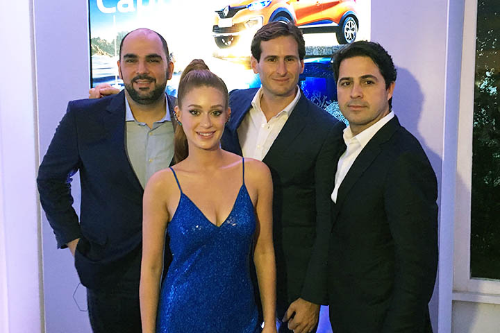 Cláudio Rawicz (gerente de publicidade da Renault), Marina Ruy Barbosa, Federico Goyret (diretor de marketing da Renault) e Eduardo Simon (CEO da DPZ&amp;T)