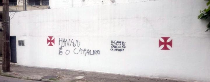 Protestos contra a Havan na sede do Vasco