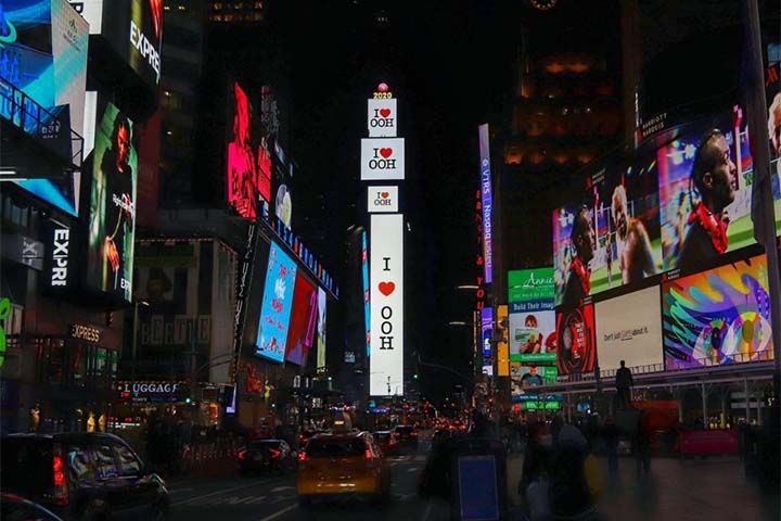 I love OOH na Times Square, pela Altermark
