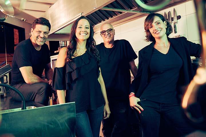 Guilherme Jahara, Clariana Regiani, Carlao Fonseca e Flavia Campos