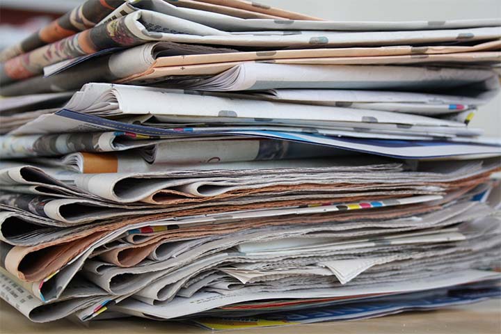 Pilha de jornais